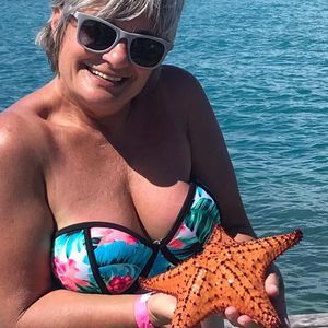 Meet your Posher, Gayla